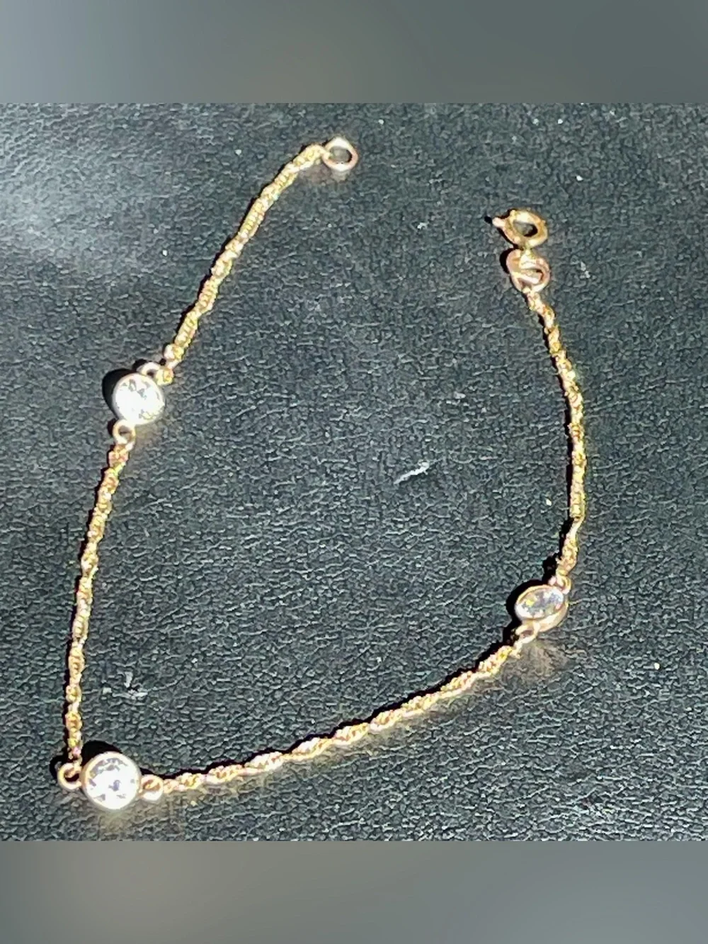 10KT Stamped YellowGOLD Bracelet with 3 CZ stones. Very Pretty. 1.08 grams. - Picture 10 of 14